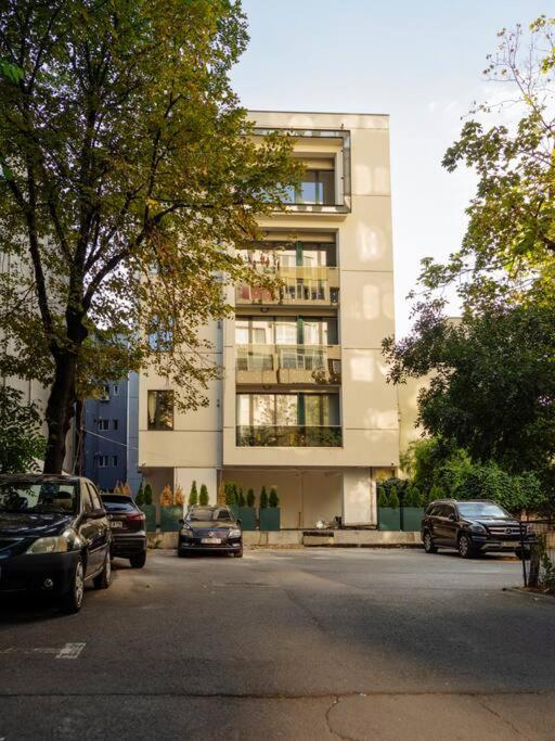 Central 5 Apartment - New Building & Parking Bucharest Exterior photo